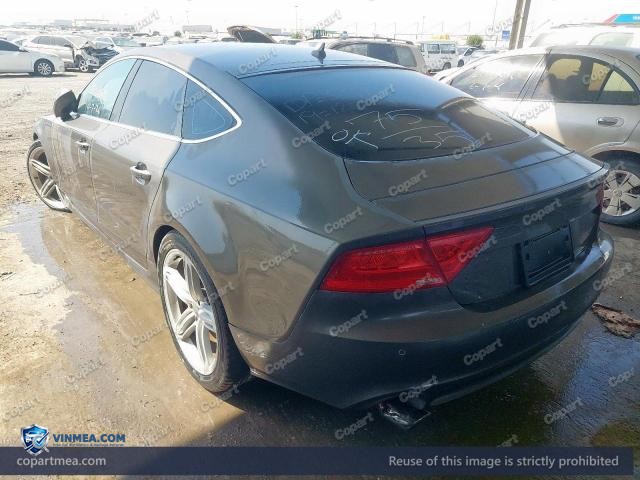 Auction photo