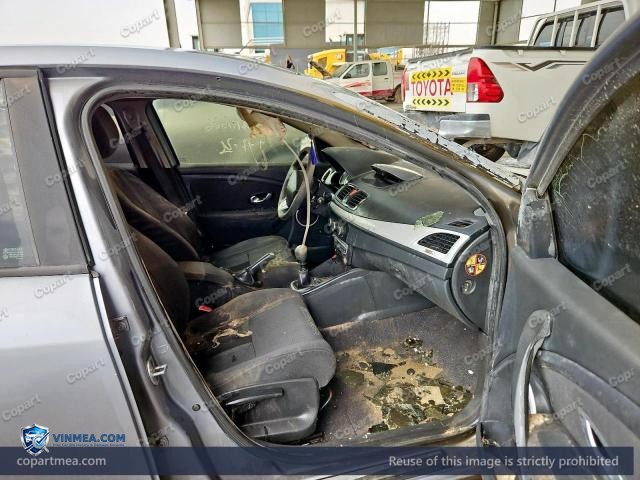 Auction photo