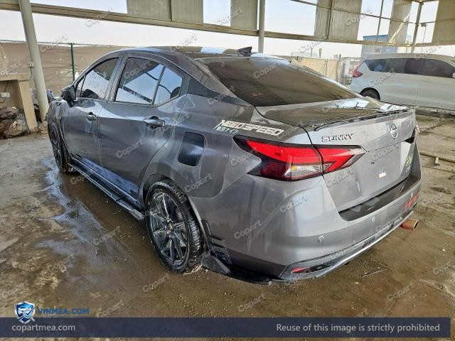 Auction photo