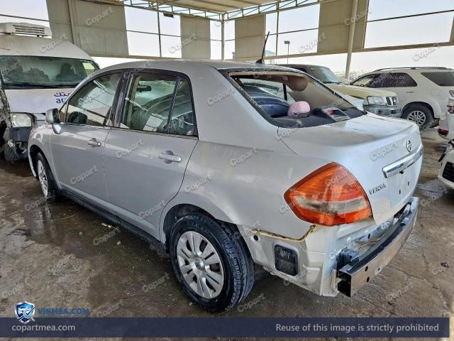 Auction photo