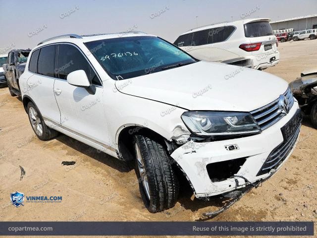 2016 VOLKSWAGEN TOUAREG — Lot 59761136 auction photo