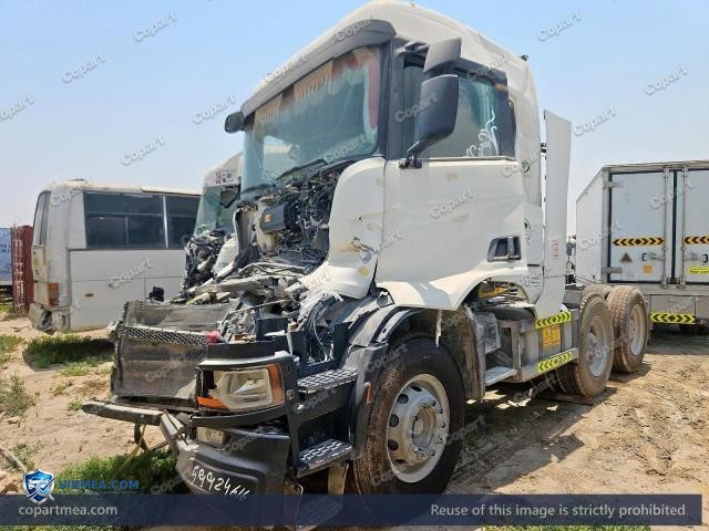 Auction photo