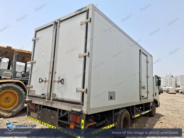 Auction photo