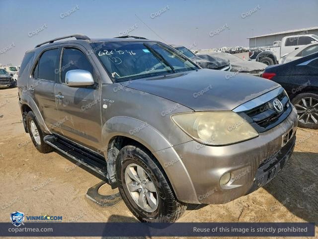 2006 TOYOTA FORTUNER — Lot 60264546 auction photo