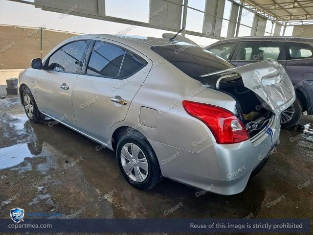 Auction photo