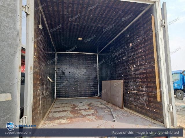 Auction photo