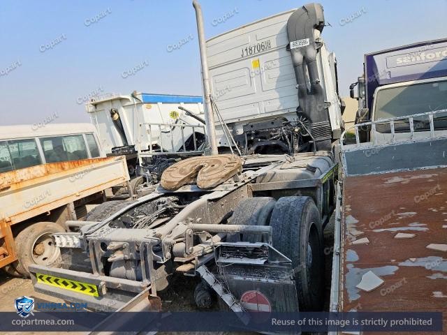 Auction photo