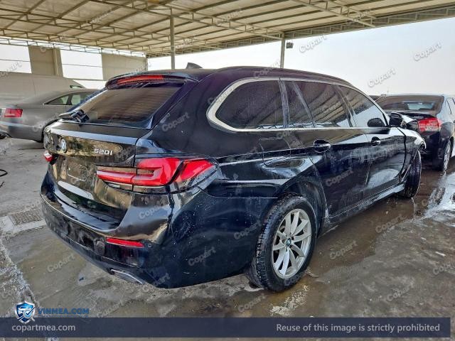 Auction photo