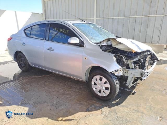 Auction photo