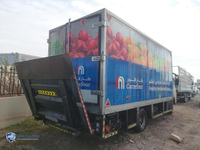 Auction photo