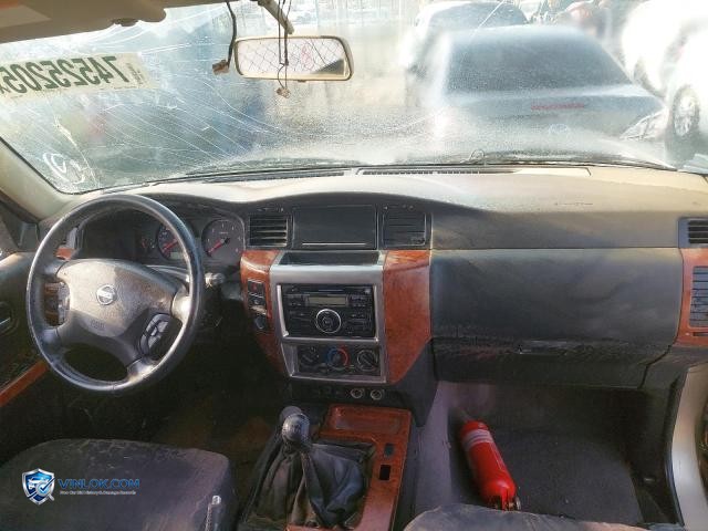 Auction photo
