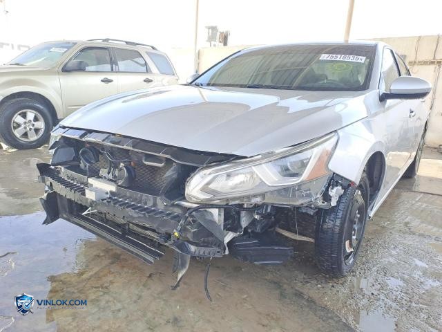 Auction photo