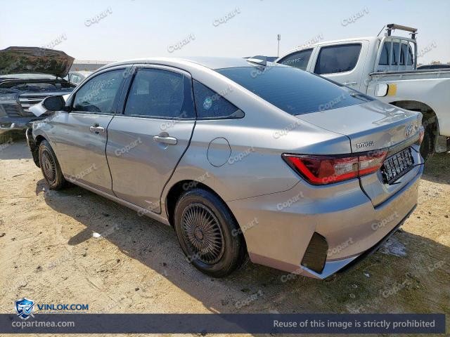 Auction photo