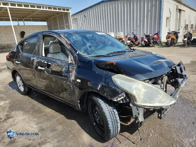 Auction photo