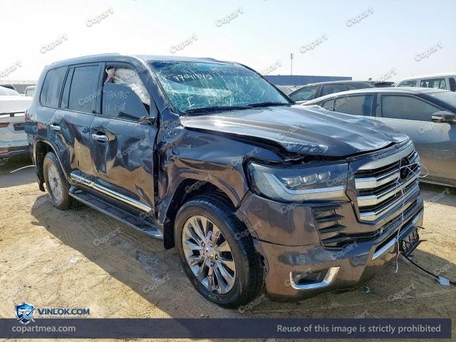 Auction photo