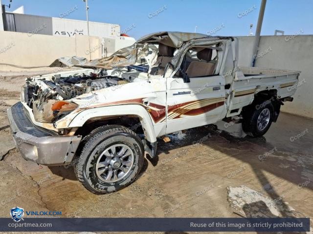 Auction photo