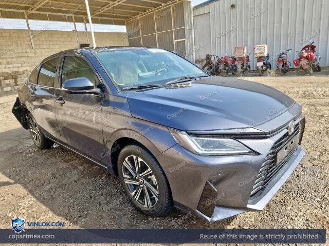 Auction photo