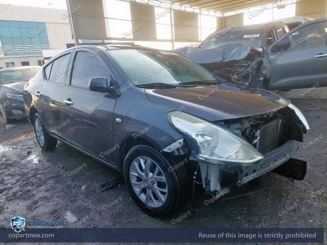 Auction photo