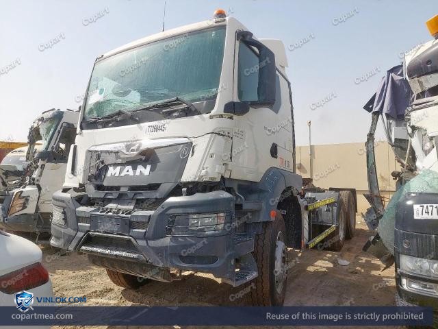 Auction photo