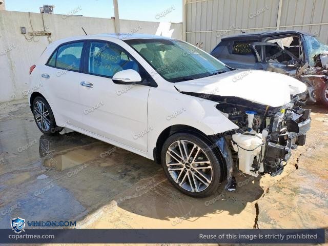 Auction photo
