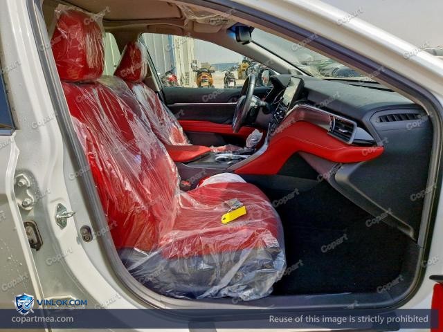 Auction photo