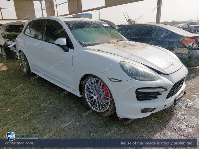 Auction photo