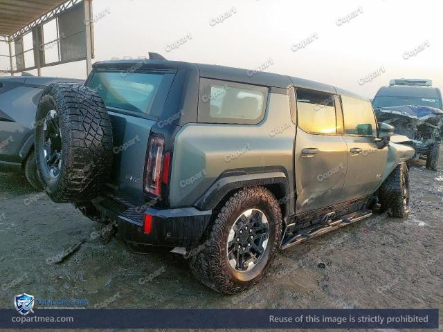 Auction photo