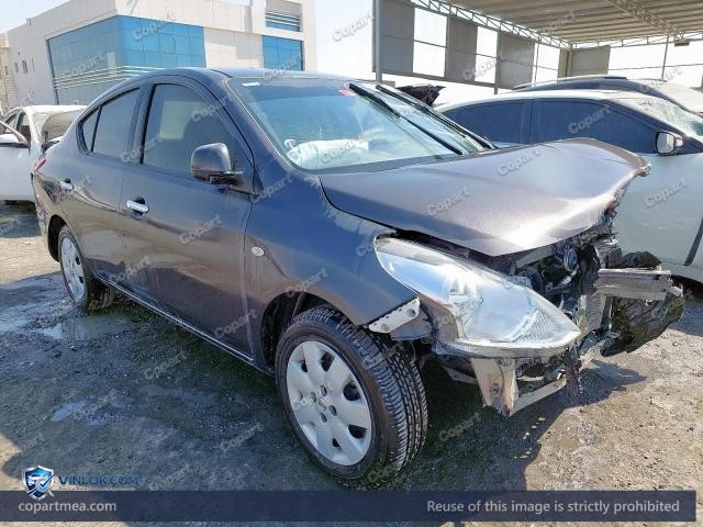 Auction photo