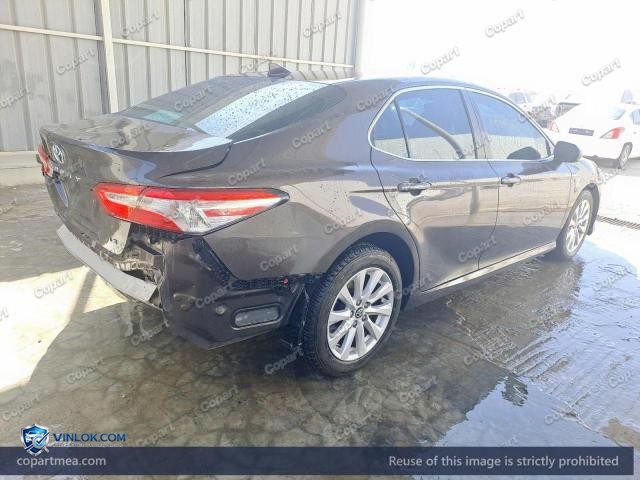 Auction photo