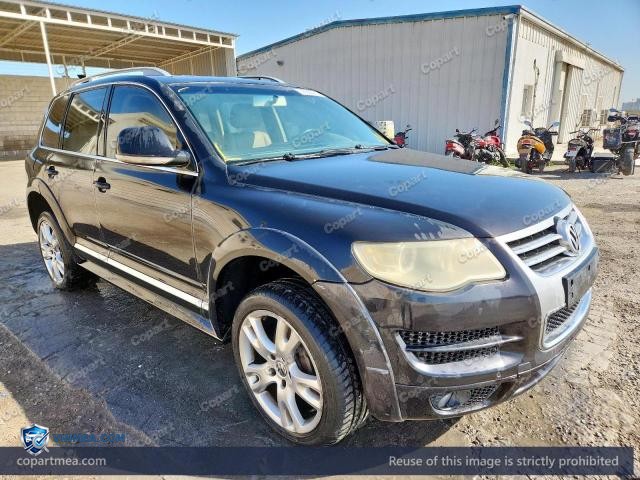 2010 VOLKSWAGEN TOUAREG — Lot 77997715 auction photo