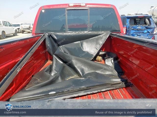 Auction photo