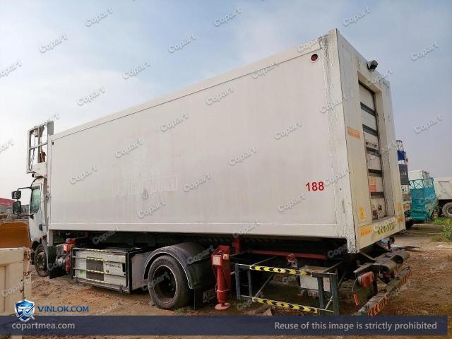 Auction photo