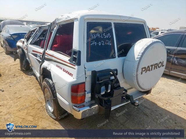Auction photo