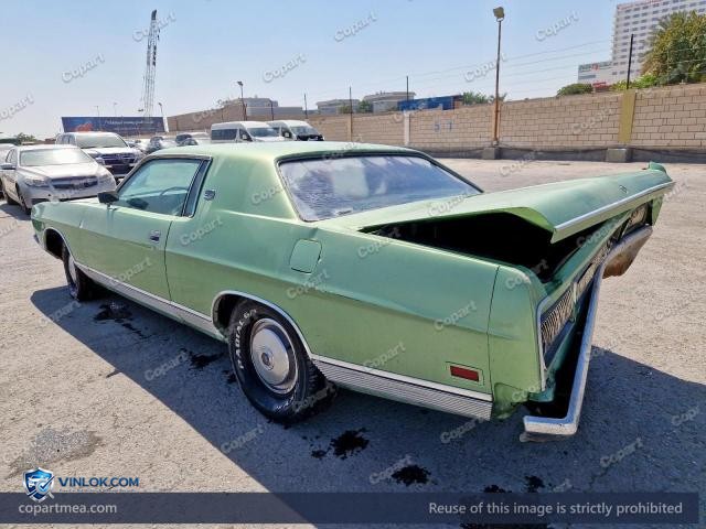 Auction photo