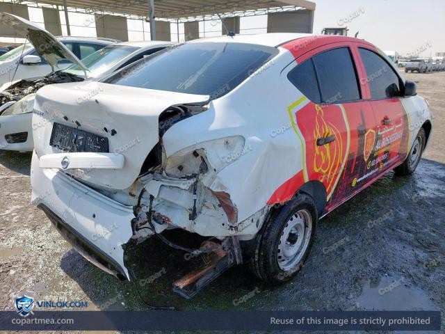 Auction photo