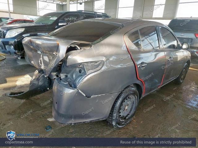 Auction photo