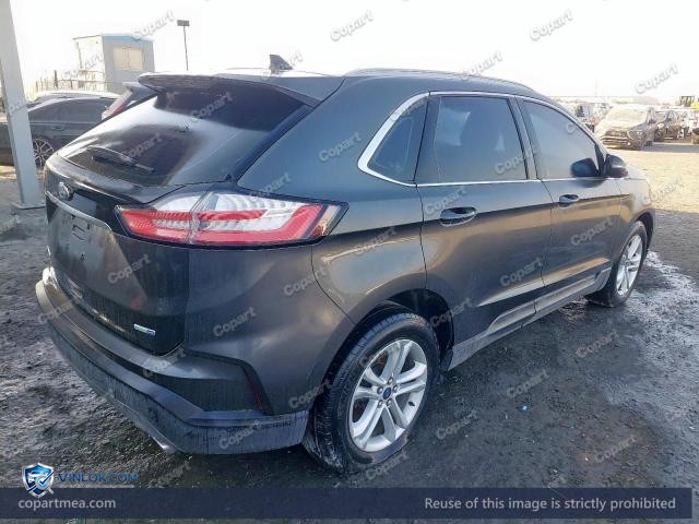 Auction photo