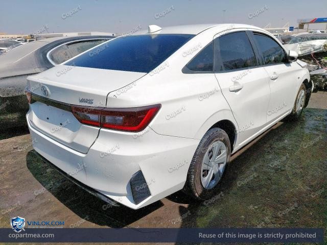 Auction photo