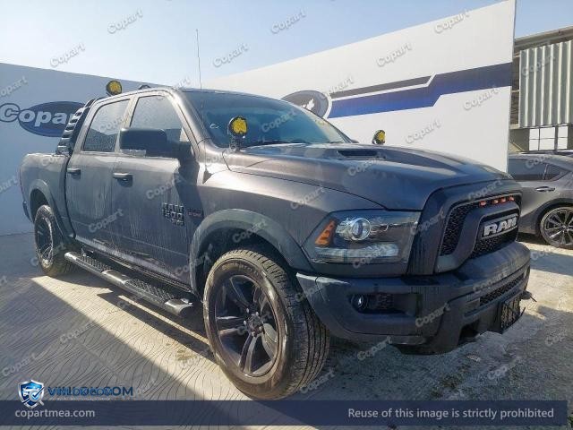 Auction photo