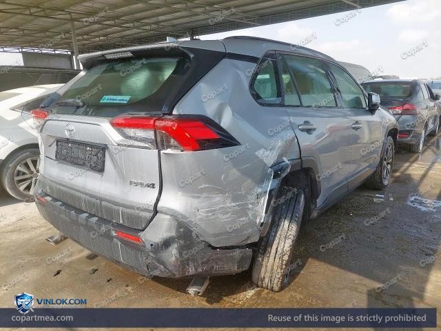 Auction photo