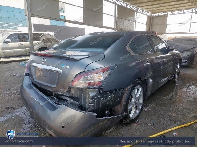 Auction photo