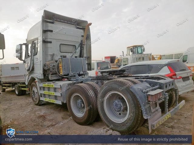Auction photo