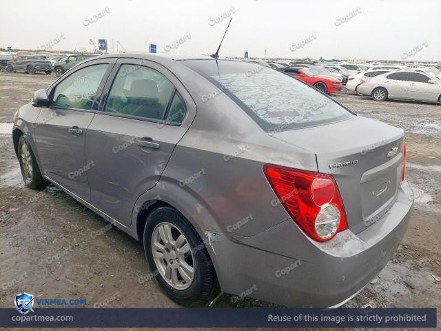 Auction photo