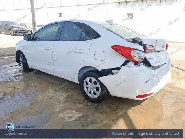 Auction photo