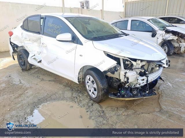 Auction photo