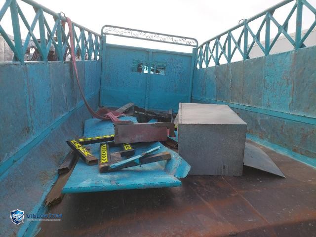 Auction photo