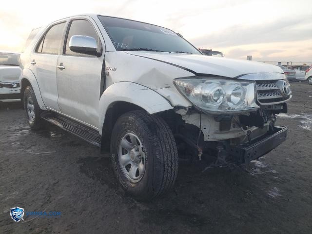 2010 TOYOTA FORTUNER — Lot 98524205 auction photo
