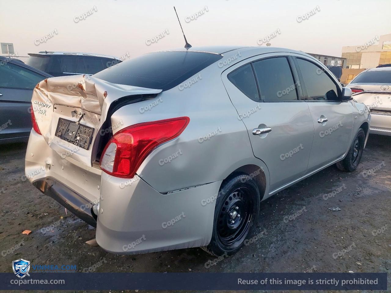 Auction photo
