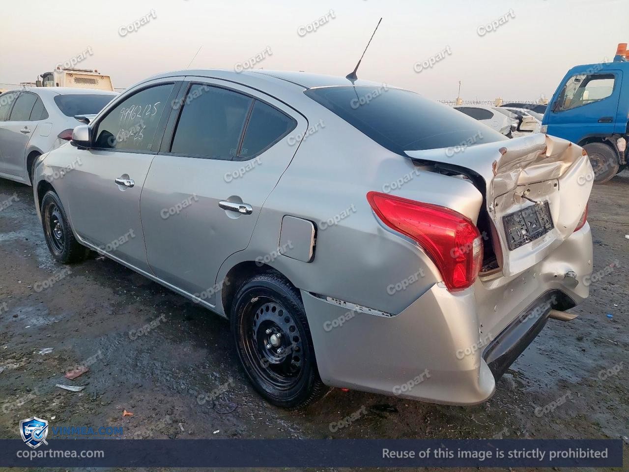 Auction photo